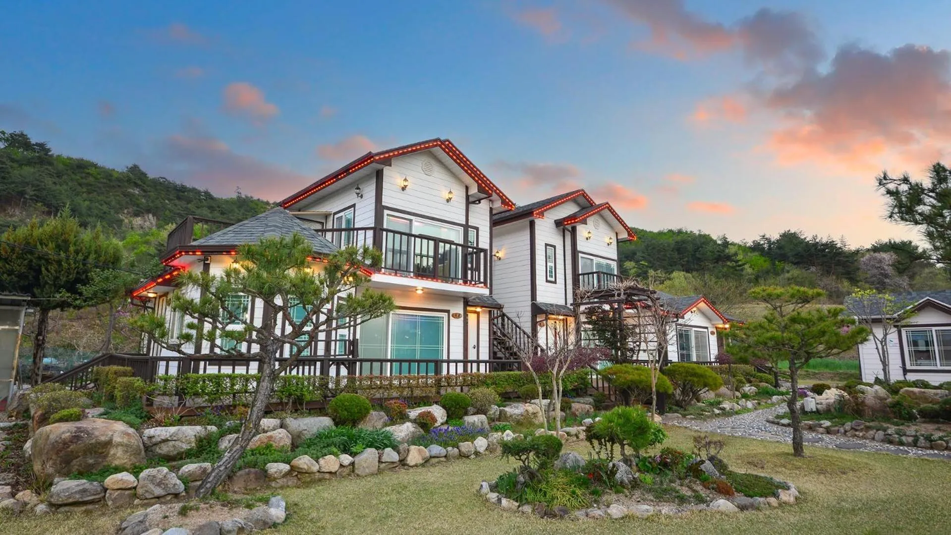 Property building in Samcheok Herb Pension