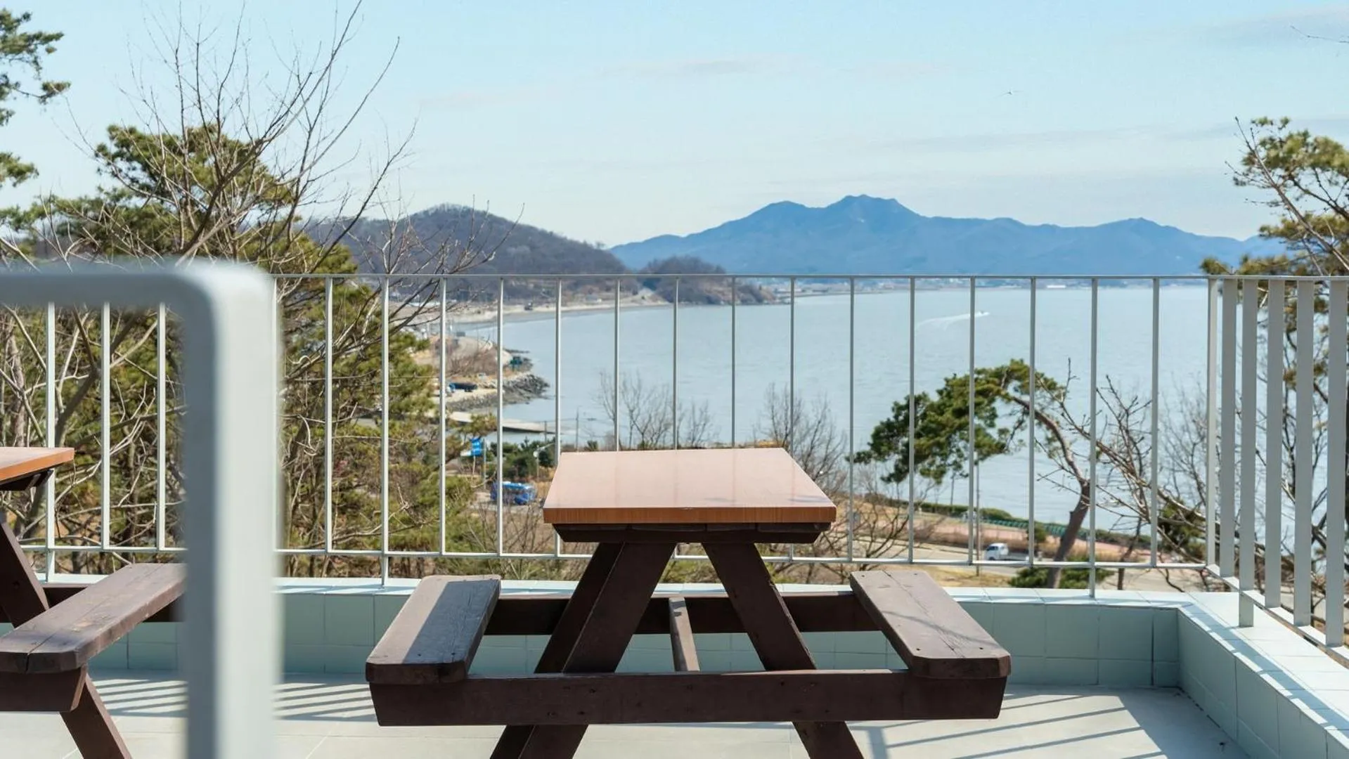 Property building in Ganghwado Lafamilia Pension