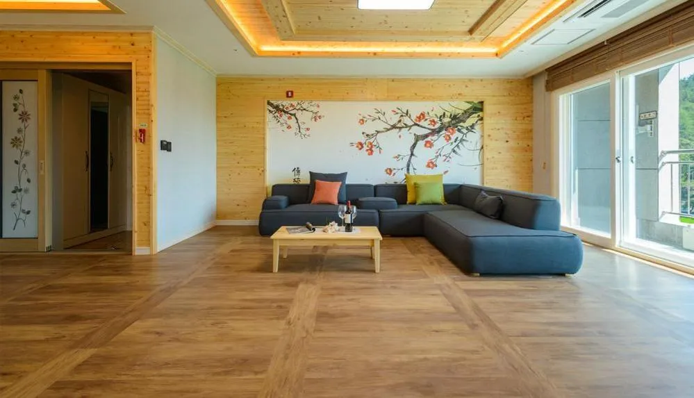 Photo of the whole room in Yeosu Sora Noeul Pension