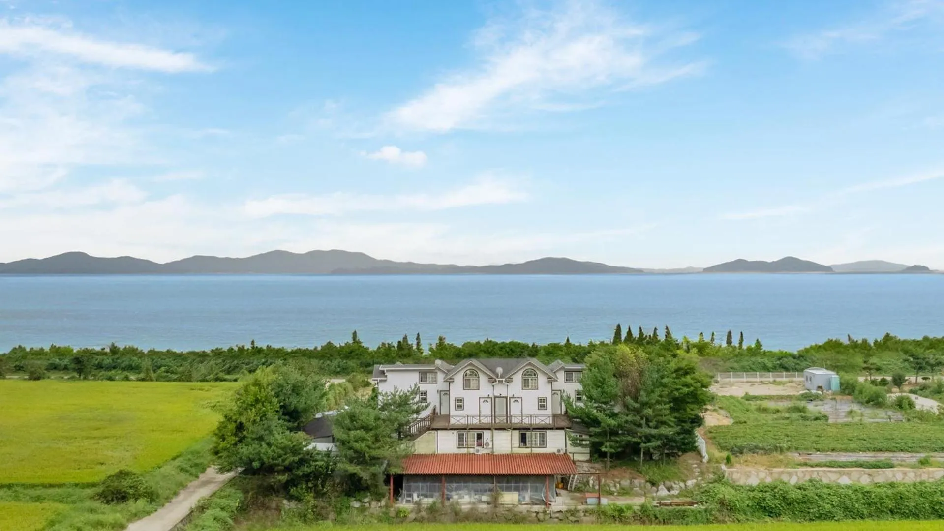 Property building in Ganghwa Western Beach Pension