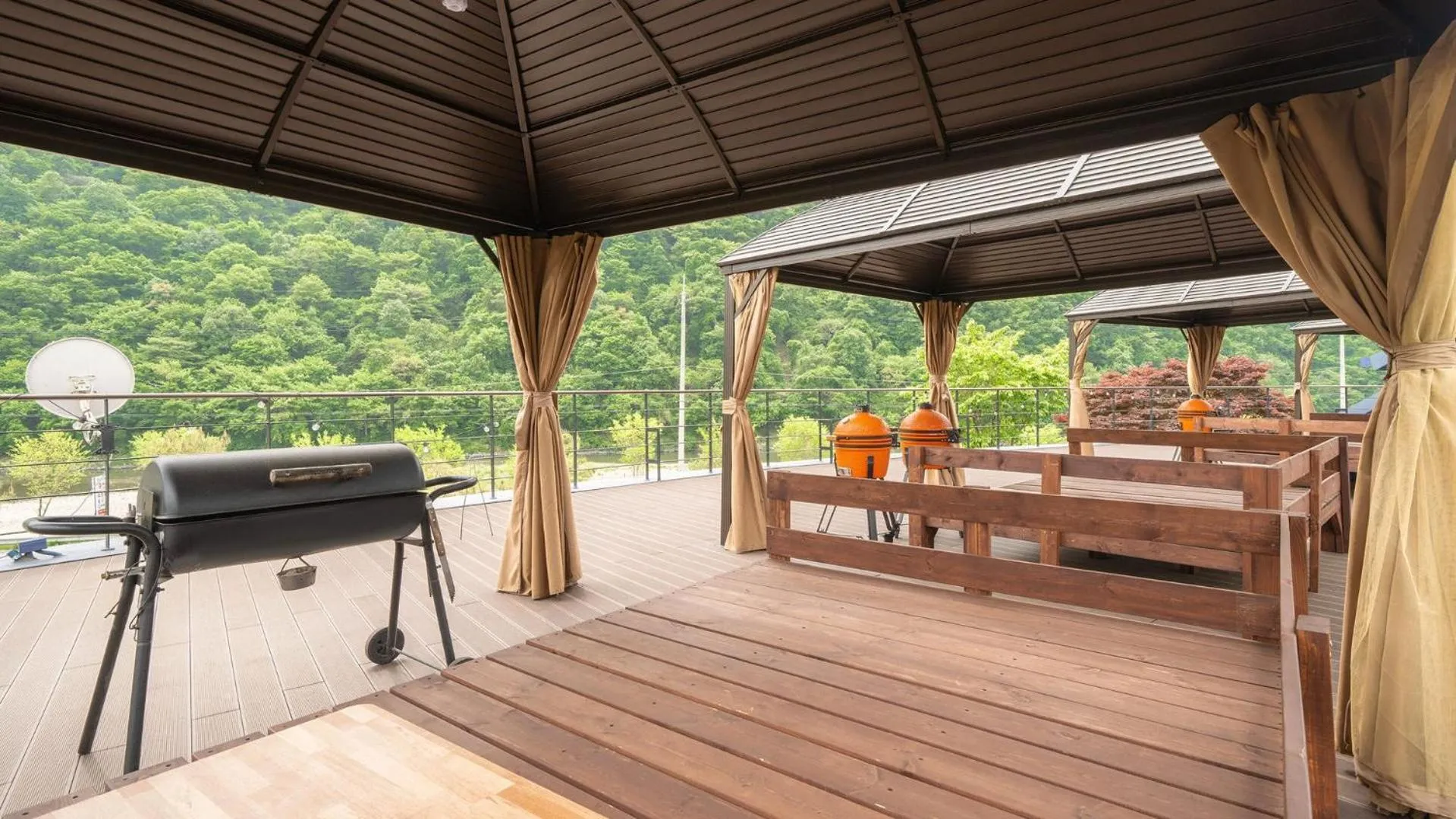 Property building in Hongcheon noilgangmaeul Pet Pension