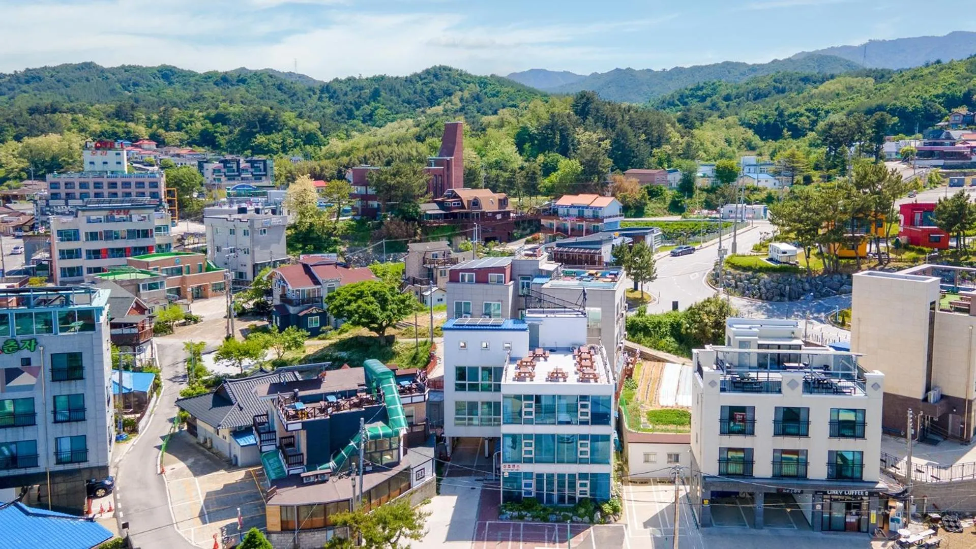 Property building in Samcheok jangho sanho Pension