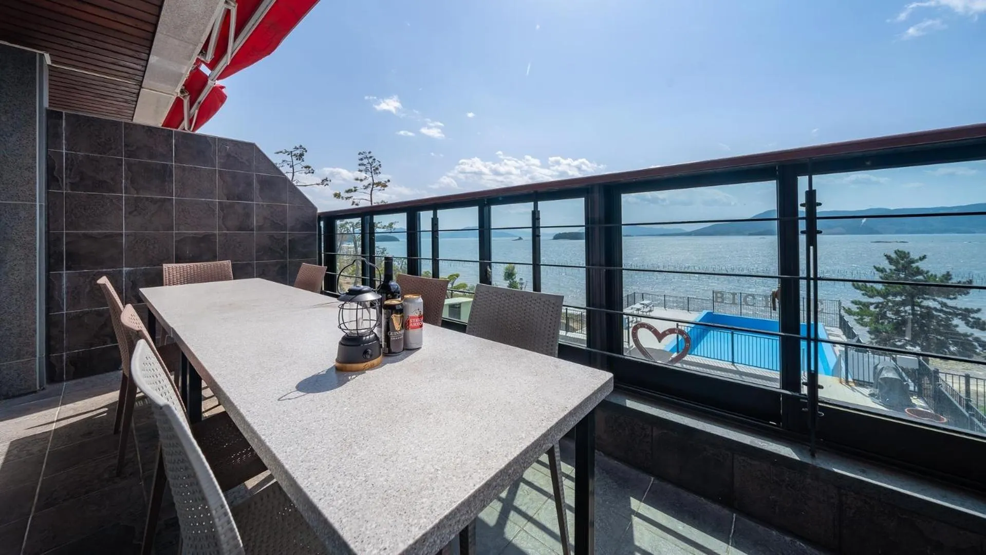 Property building in Sacheon Bichae Pension