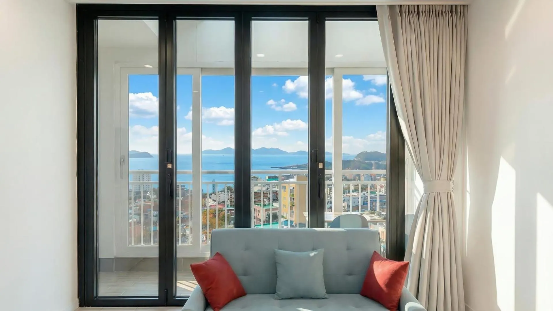 Property building in Donghae Hill Stay Pension