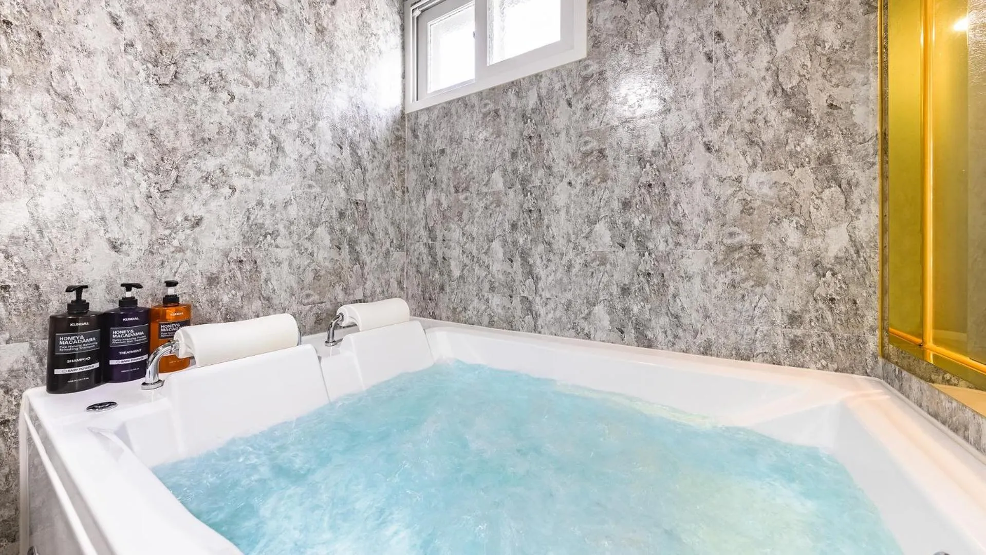 Photo of the whole room in Chuncheon Poolhouse Epop