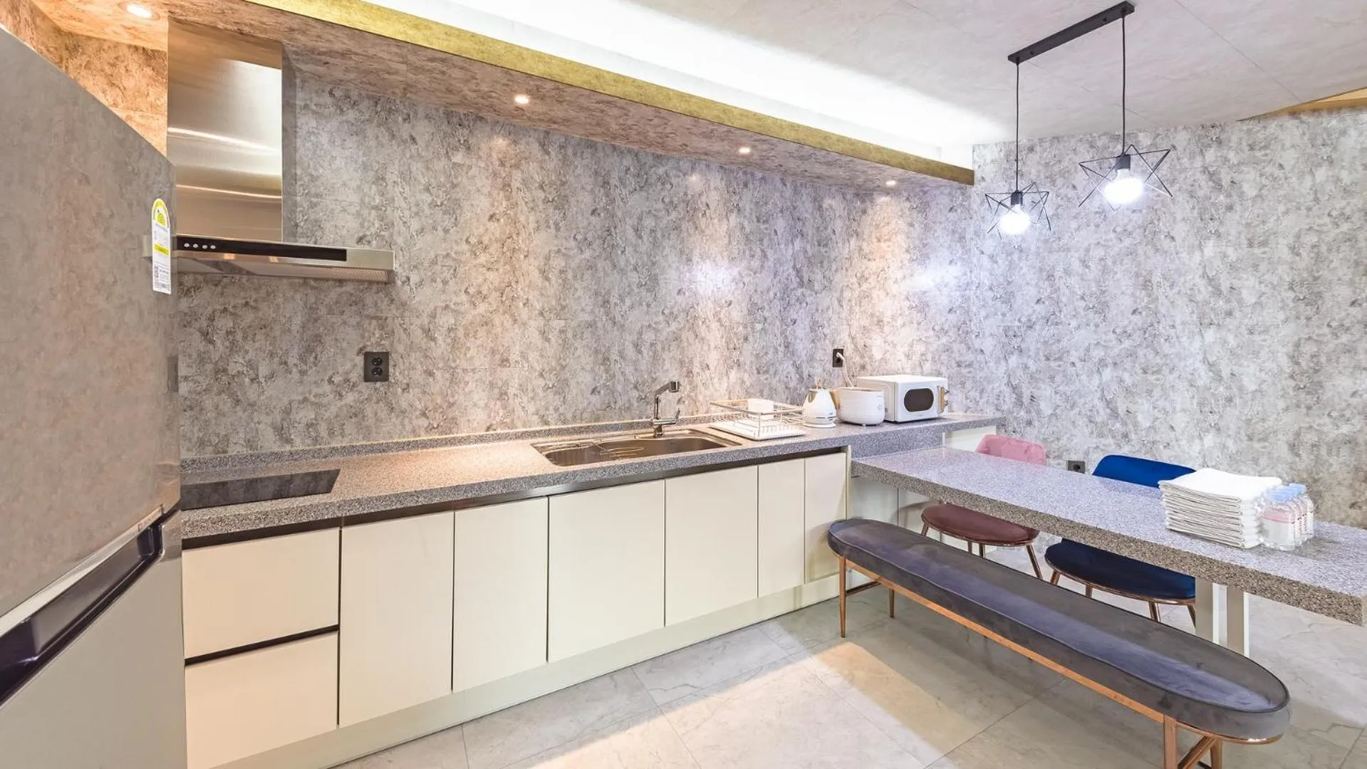 Photo of the whole room in Chuncheon Poolhouse Epop