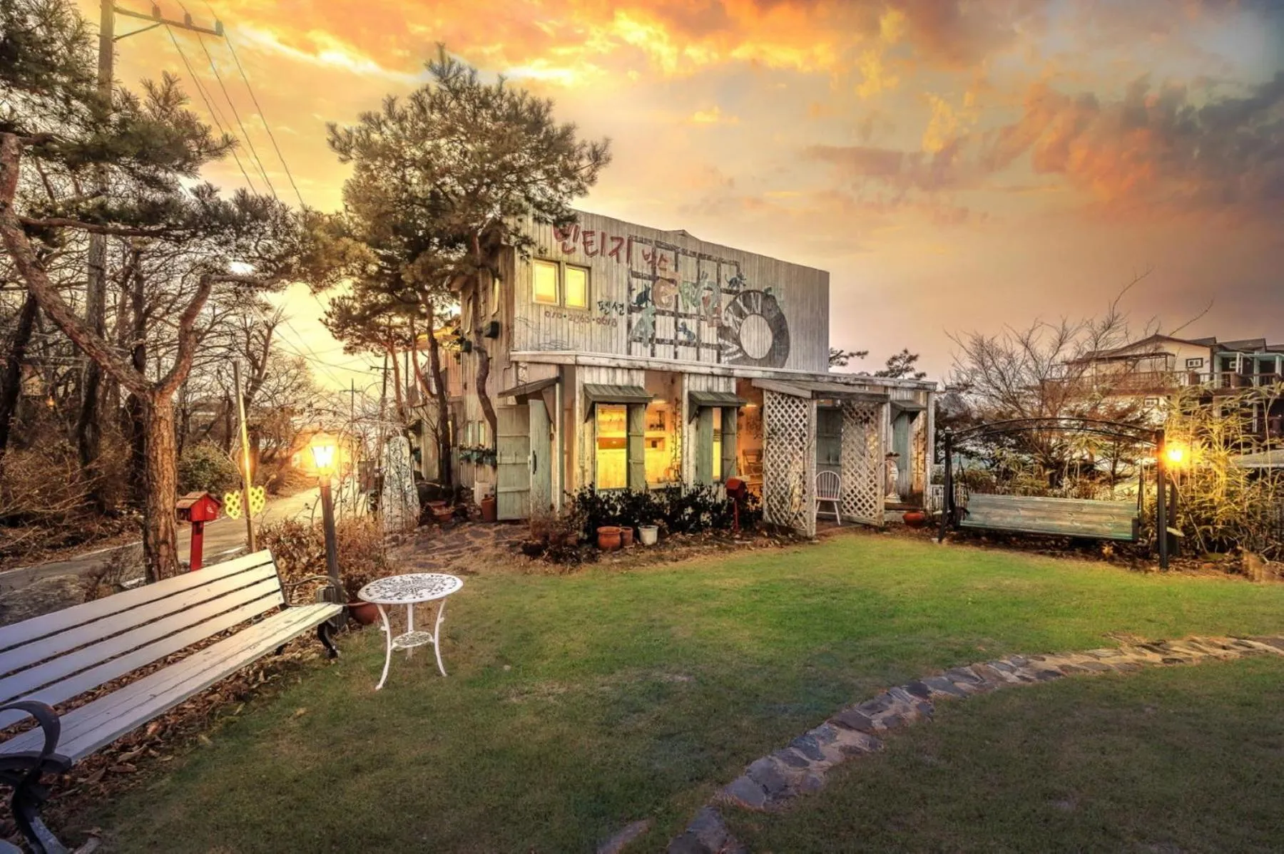 Property building in Ganghwa Vintage Box Pension