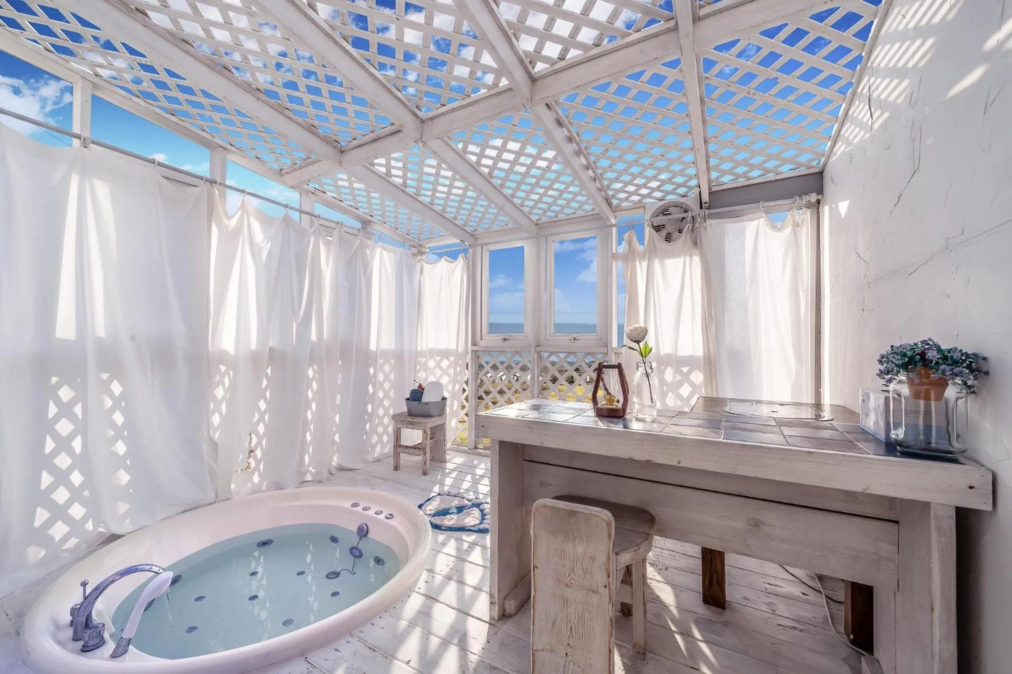 Photo of the whole room in Ganghwa Vintage Box Pension