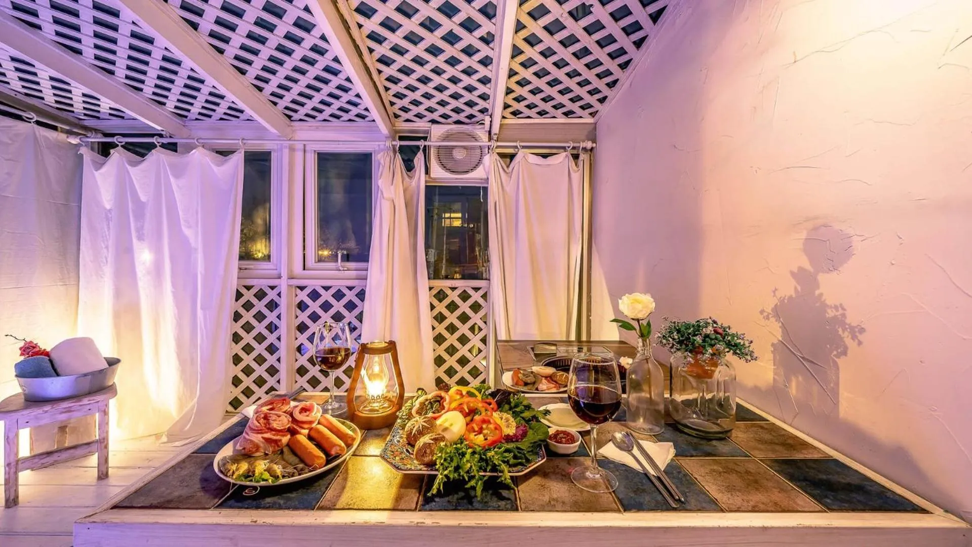 Property building in Ganghwa Vintage Box Pension