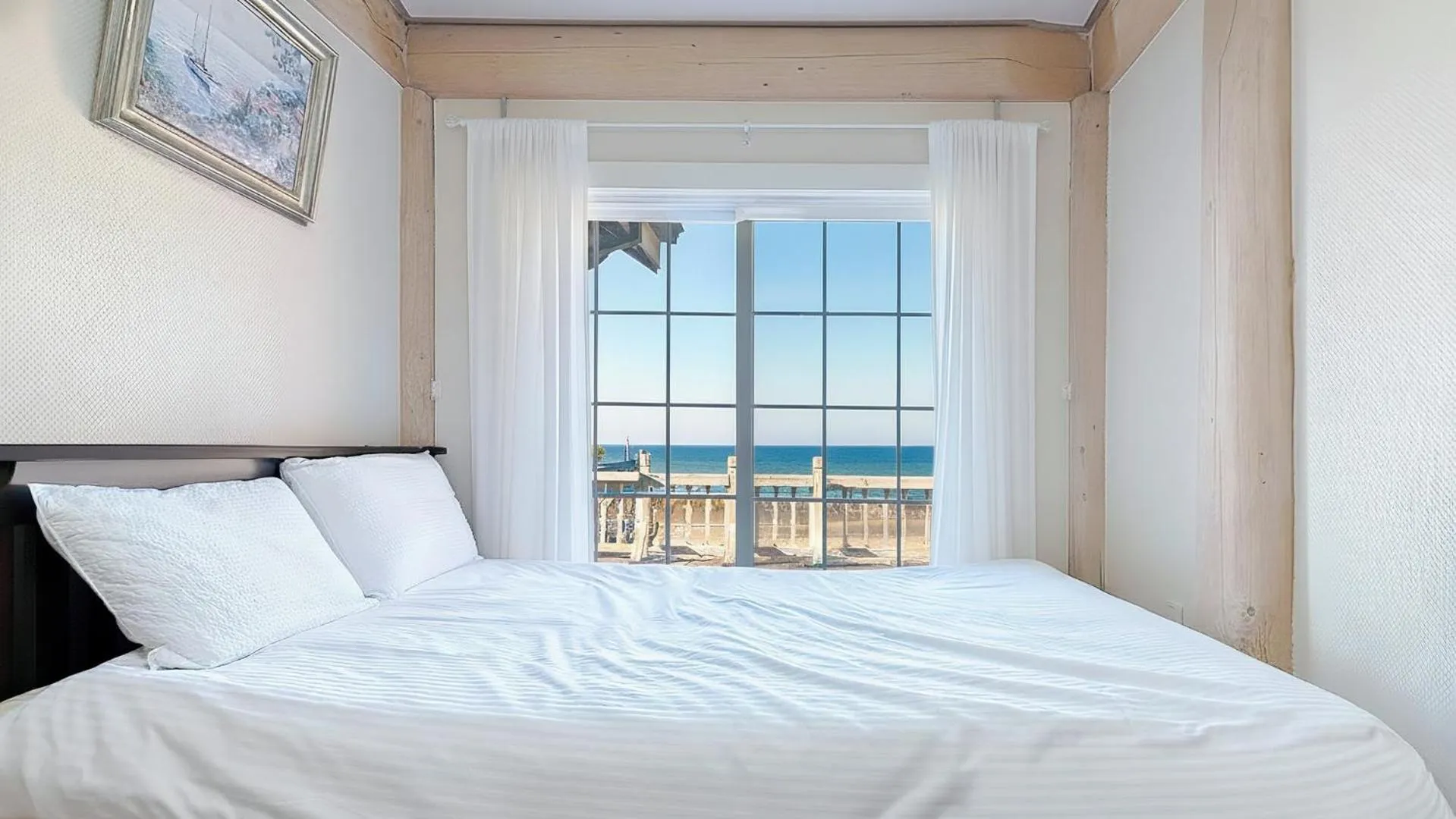 Property building, Bed in Ganghwa Izba Pension