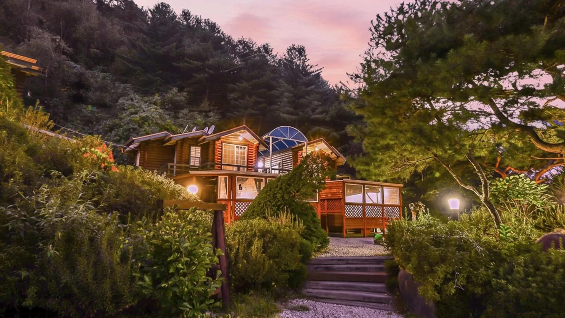 Property building in Pocheon Arumdri Pension