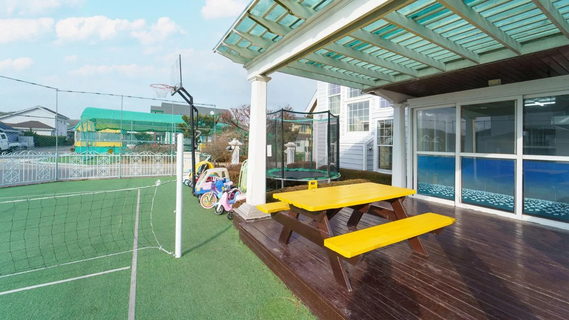 Property building in Daebudo Fullhouse Pension