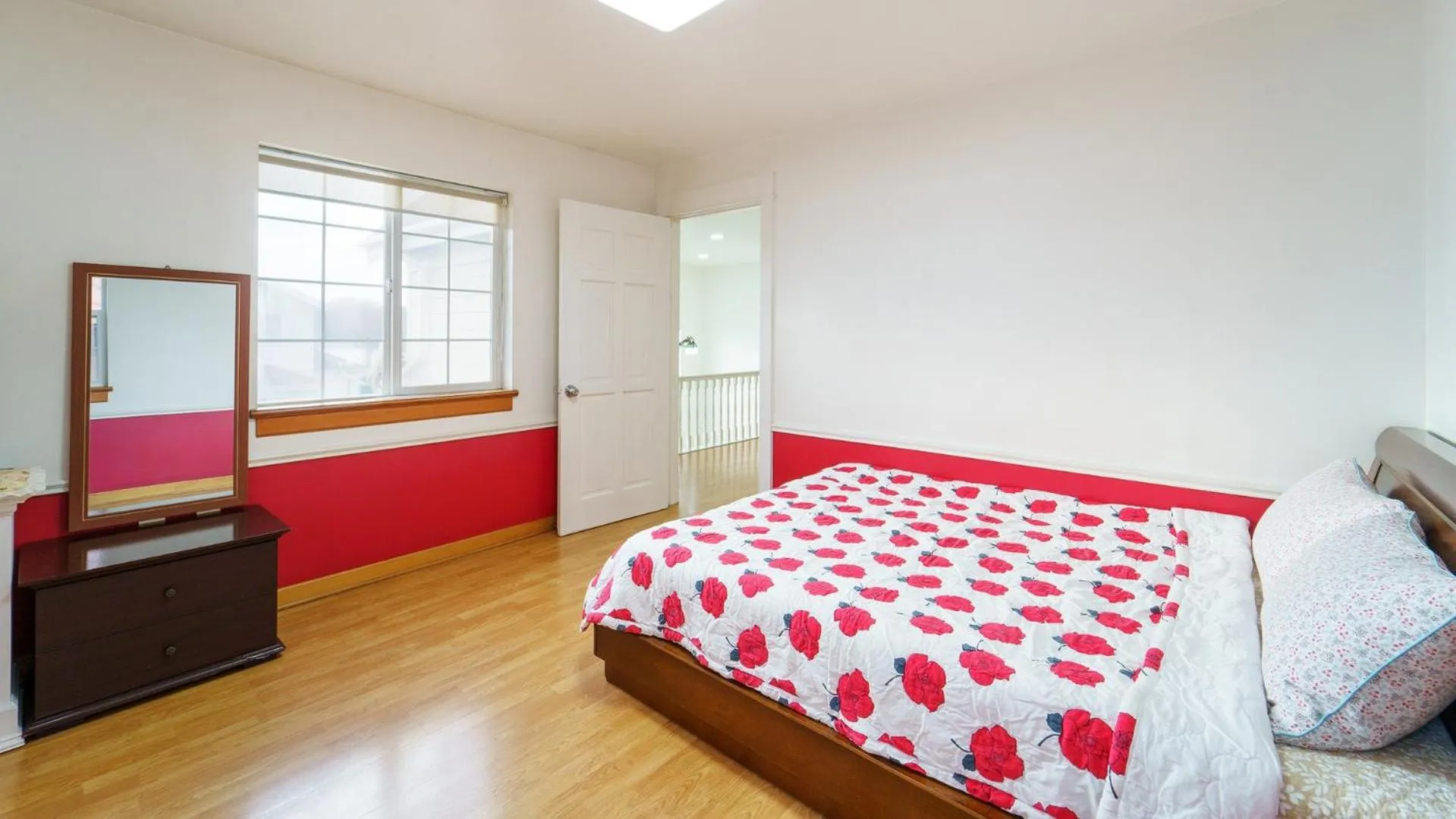 Property building, Bed in Daebudo Fullhouse Pension