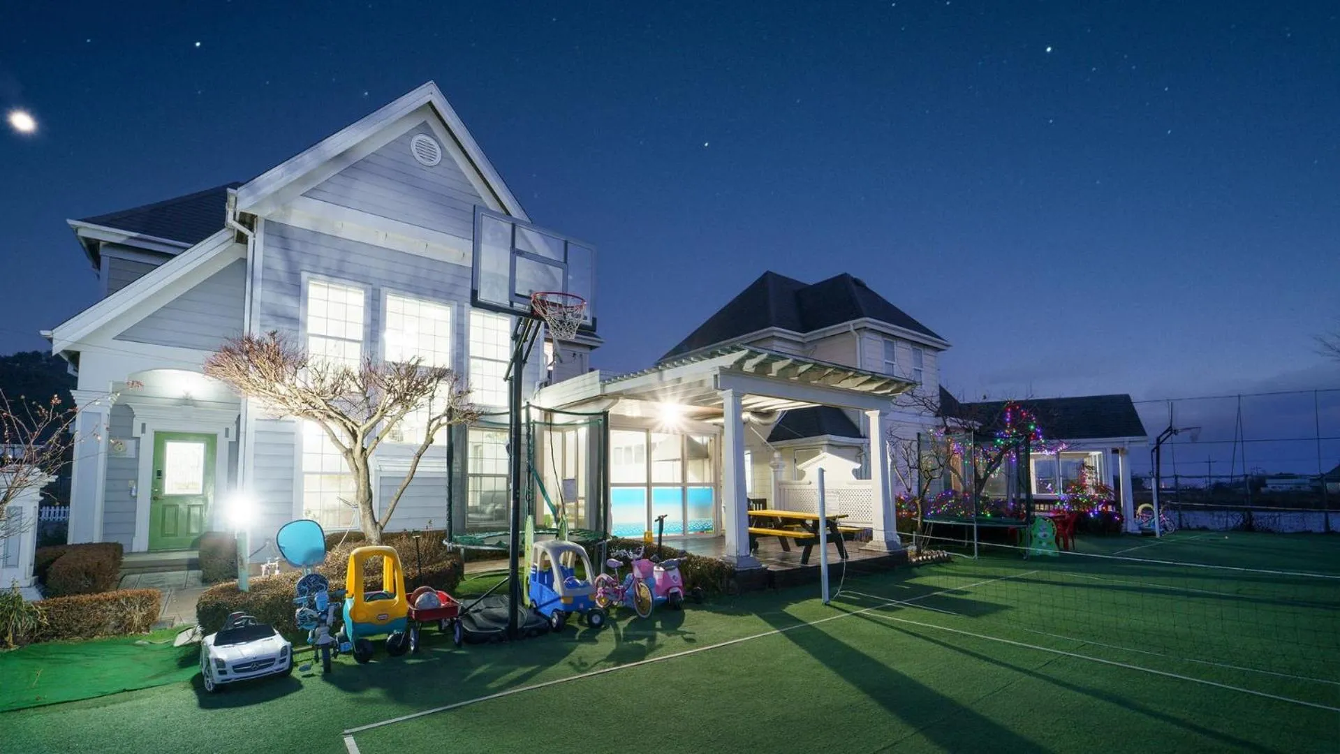 Property building in Daebudo Fullhouse Pension