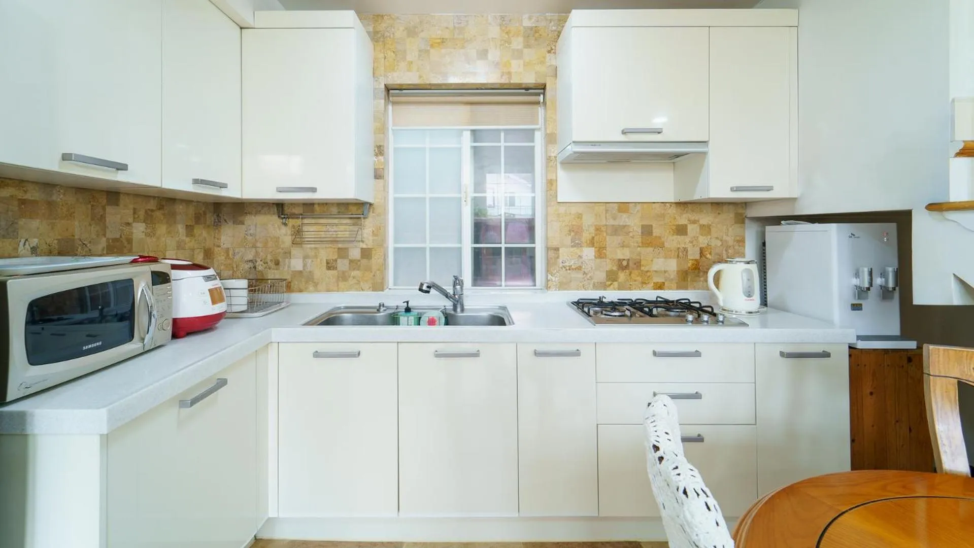 Property building in Daebudo Fullhouse Pension