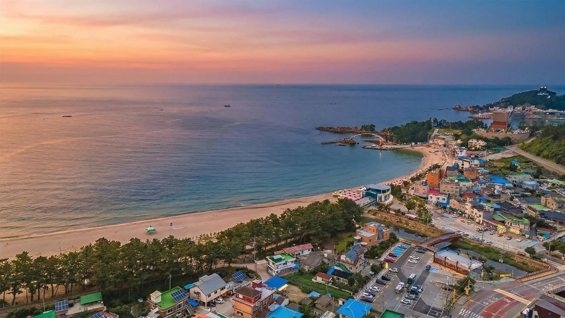 Property building in Samcheok ara Pension