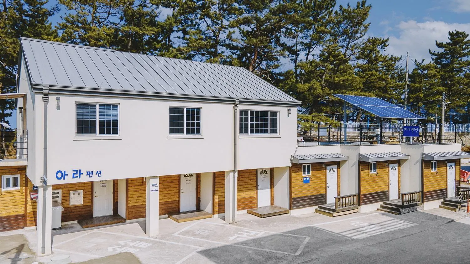 Property building in Samcheok ara Pension