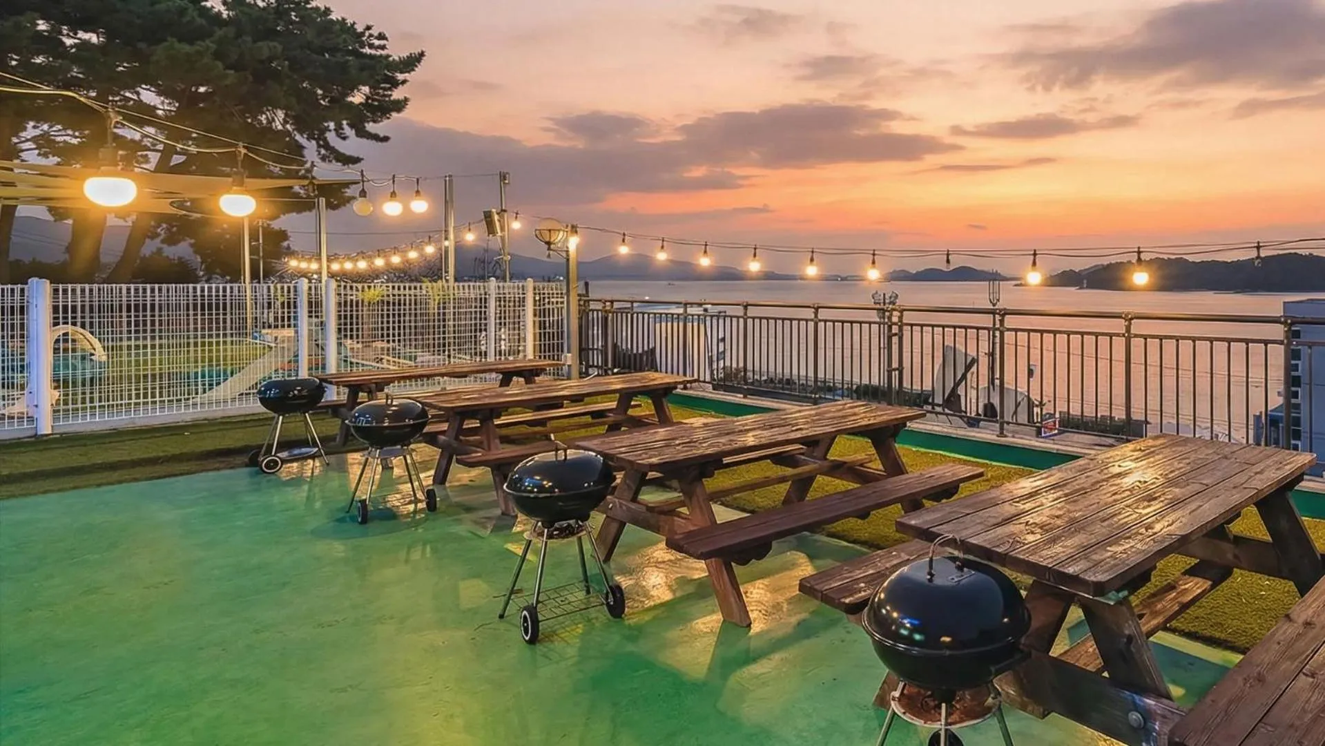 Property building in Namhae Four Seasons Pet-Friendly Pension