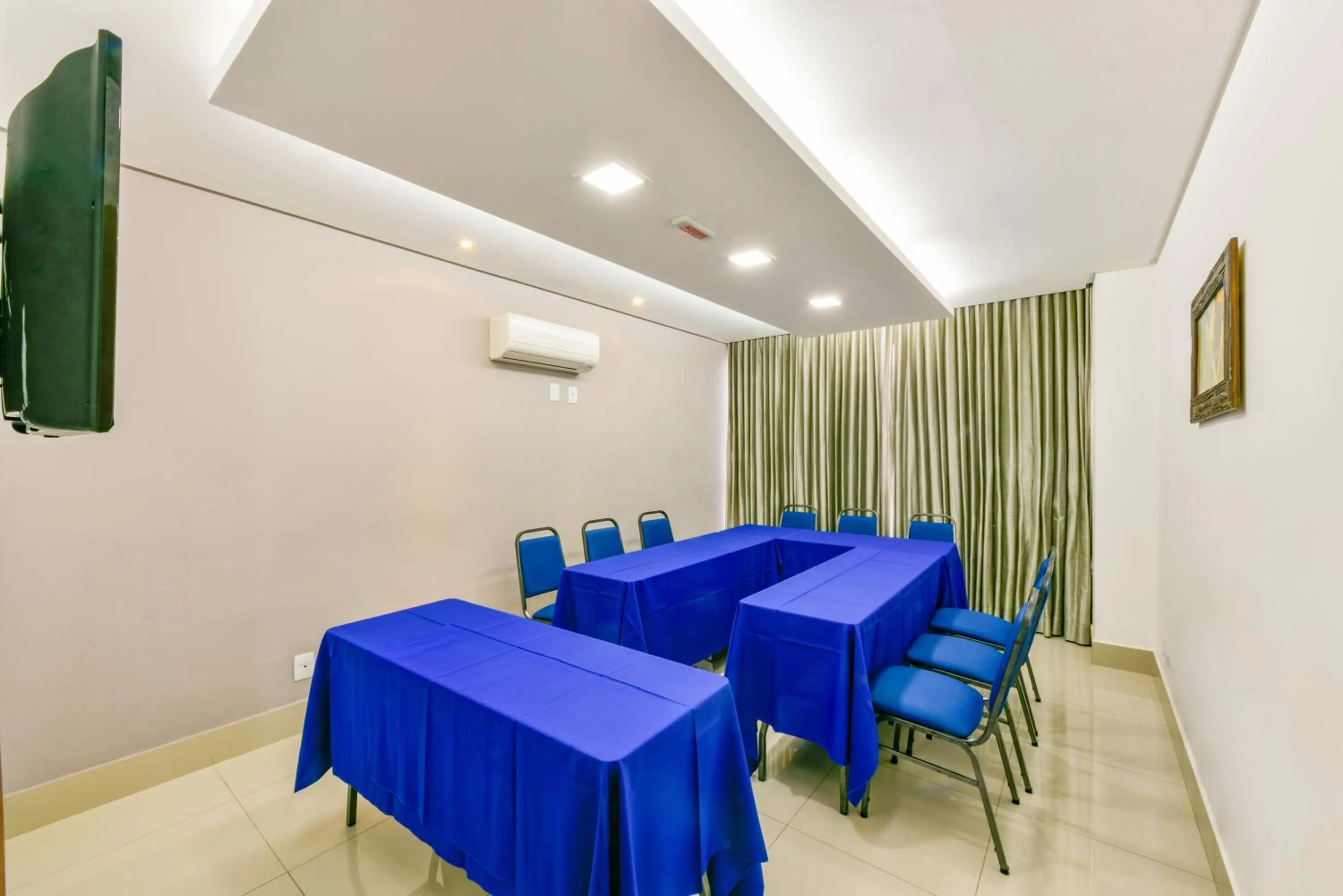 Meeting/conference room in Plaza Inn Breeze Aeroporto