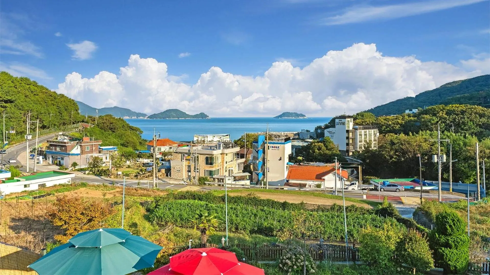 Property building in Geoje Araon Pension