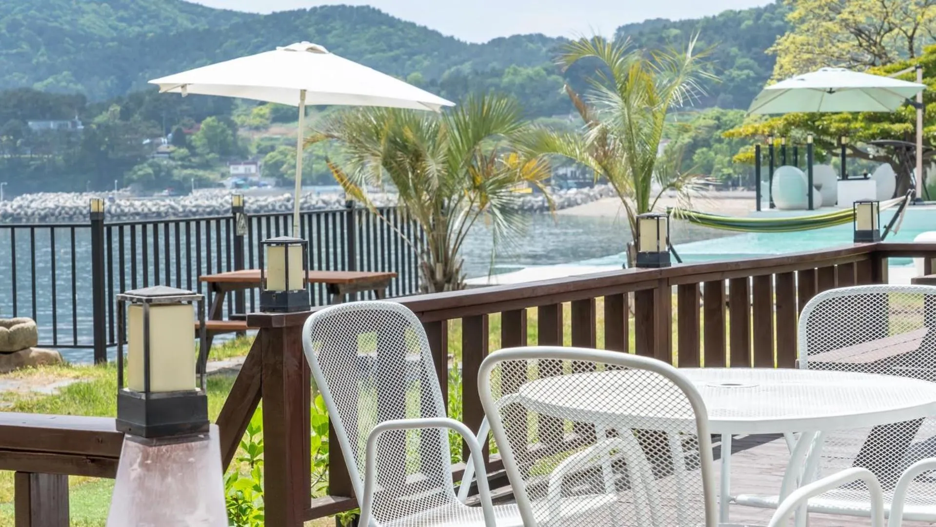 Property building in namhae sea stay N pet pension