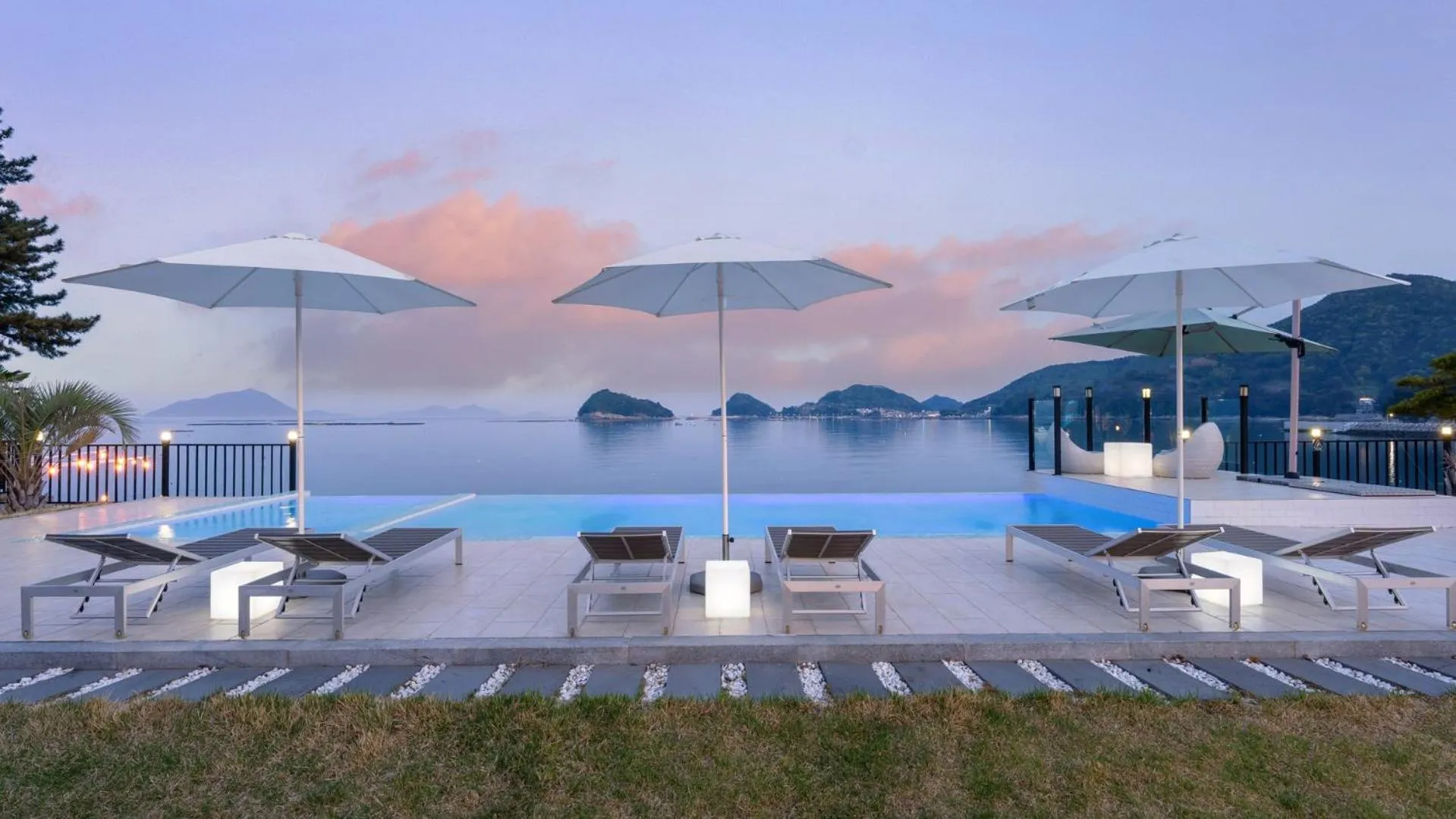 Property building in namhae sea stay N pet pension