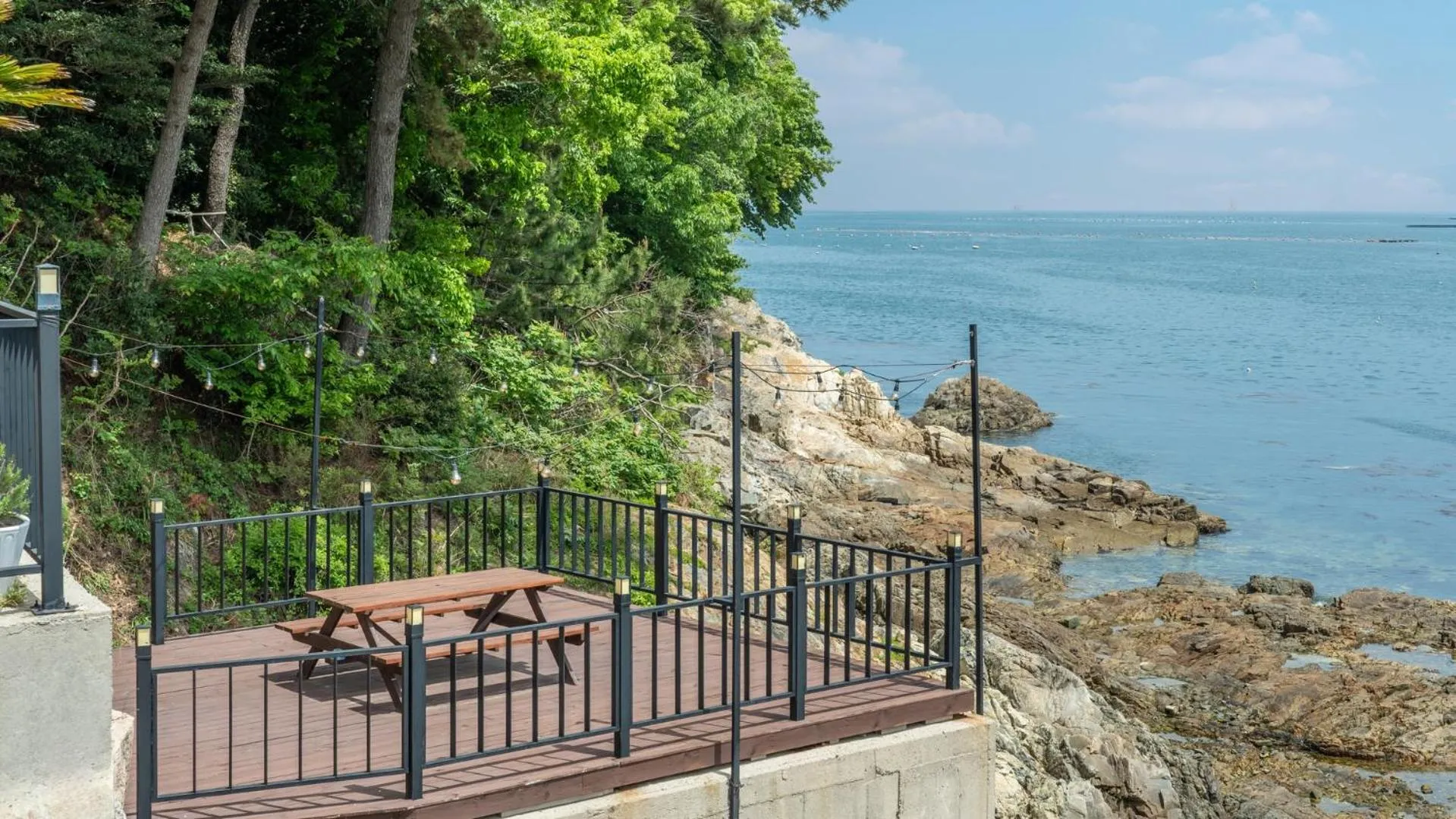 Property building in namhae sea stay N pet pension