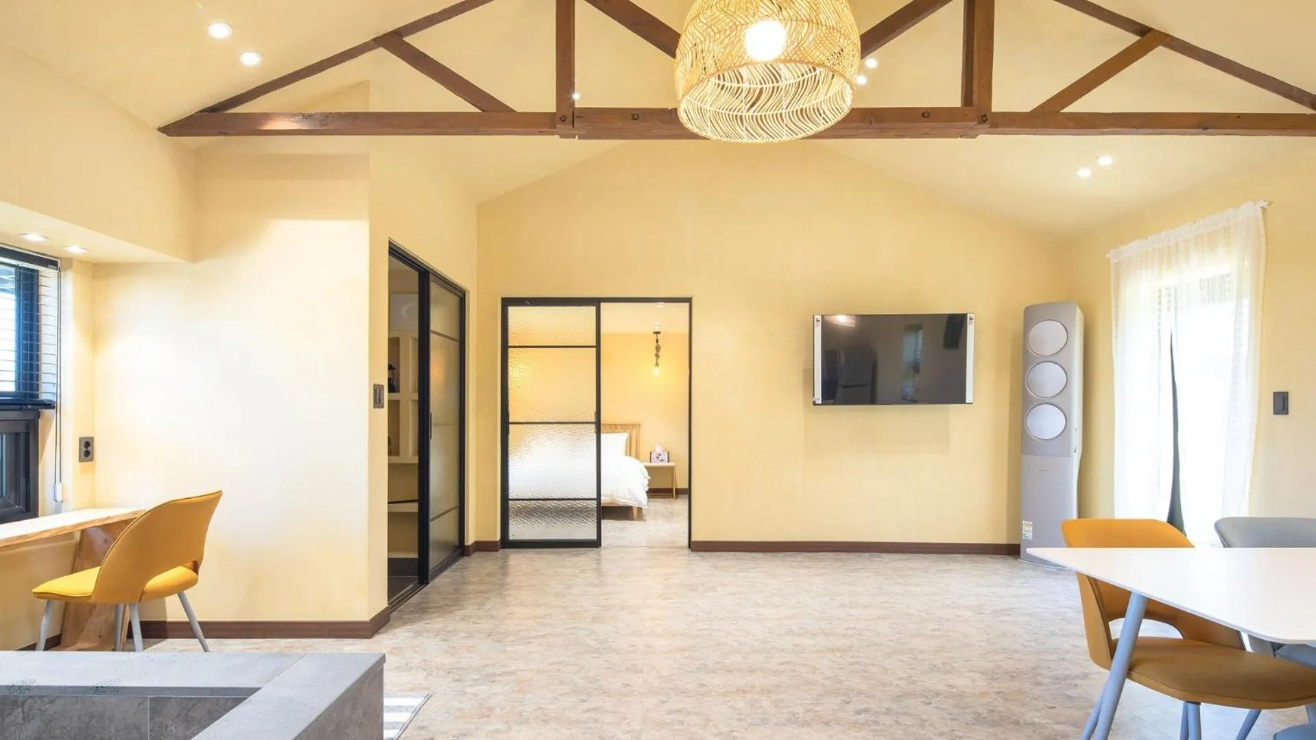 Property building, Bed in Jeju Pyeongdae 41street Pension