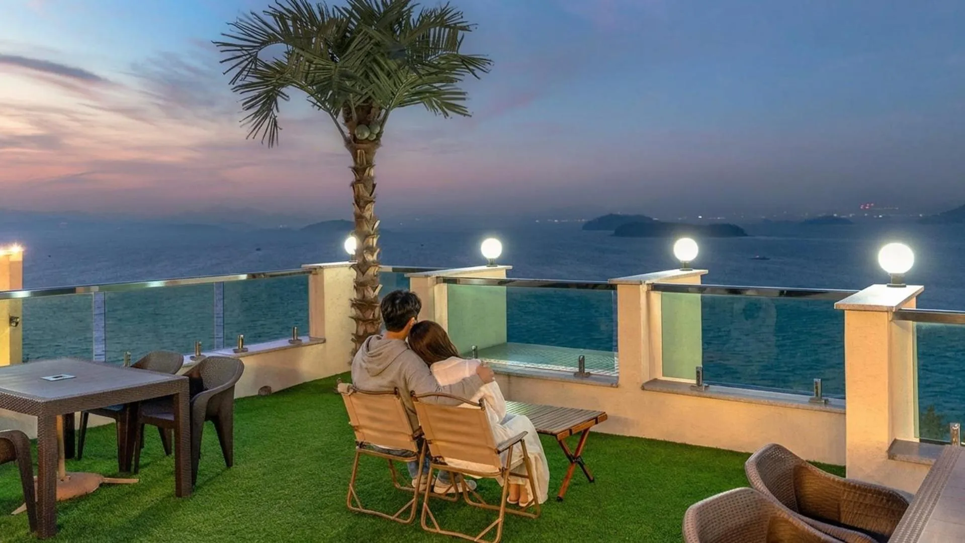 Property building in Yeosu Hemiswi SPA Pension