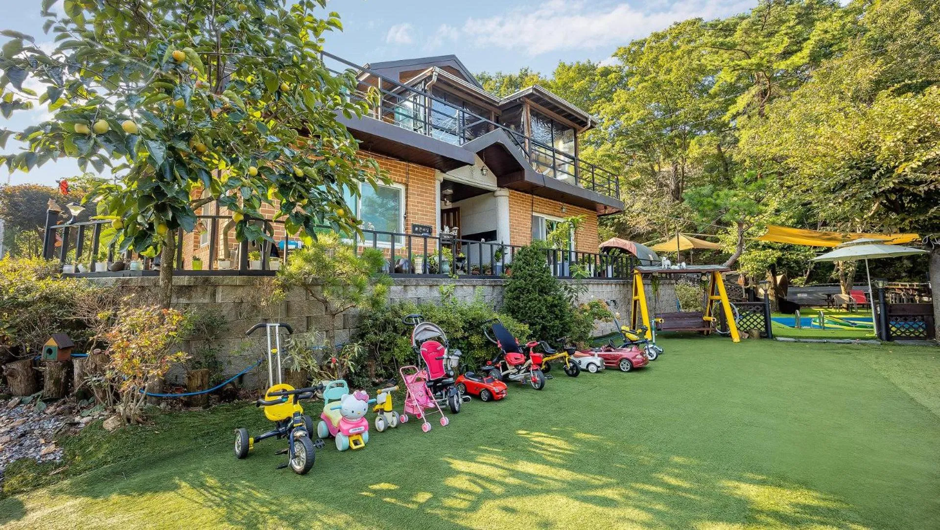 Property building in Namyangju HAIMOM Family Pension Black