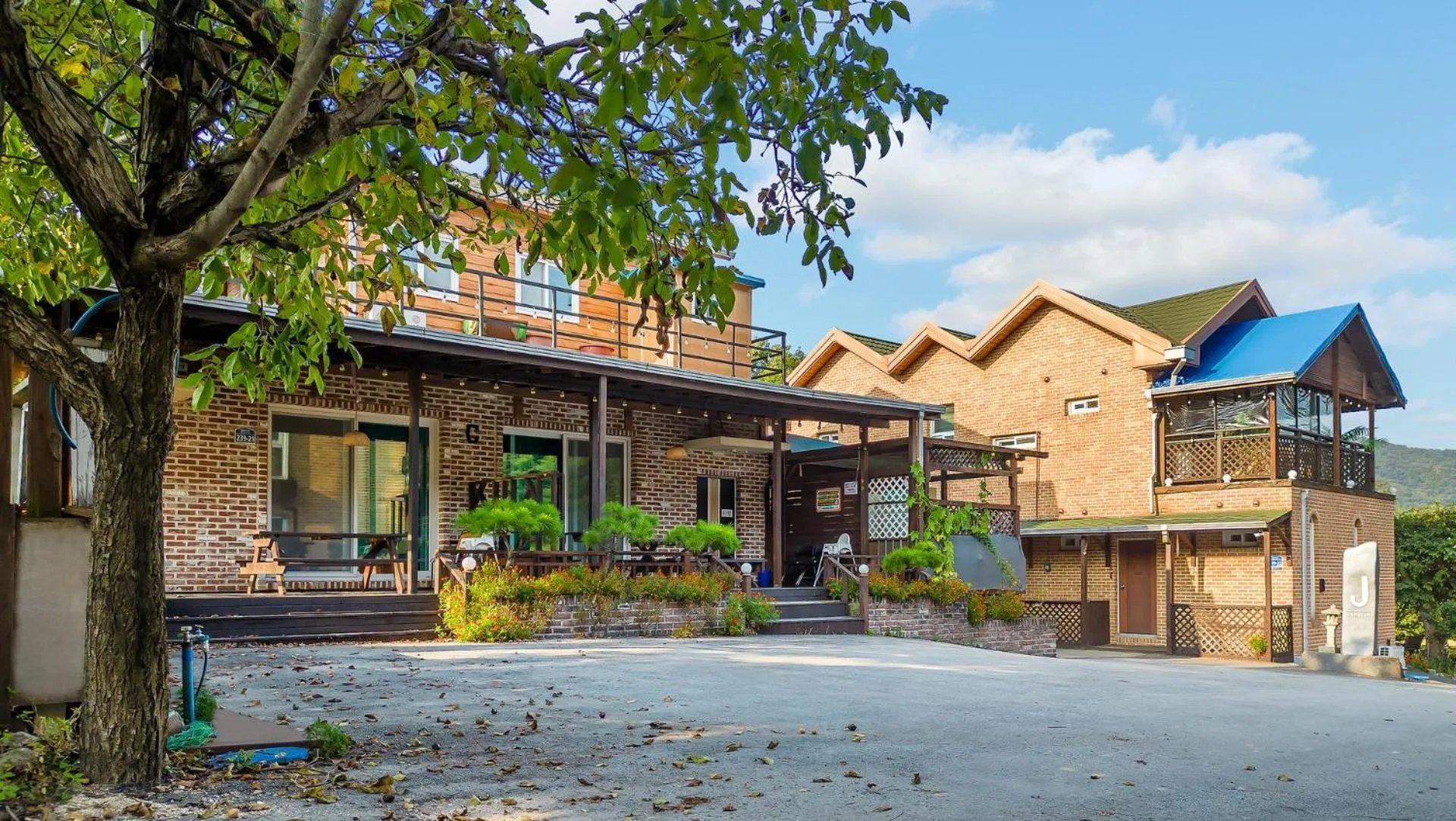 Property building in Namyangju HAIMOM Family Pension Black