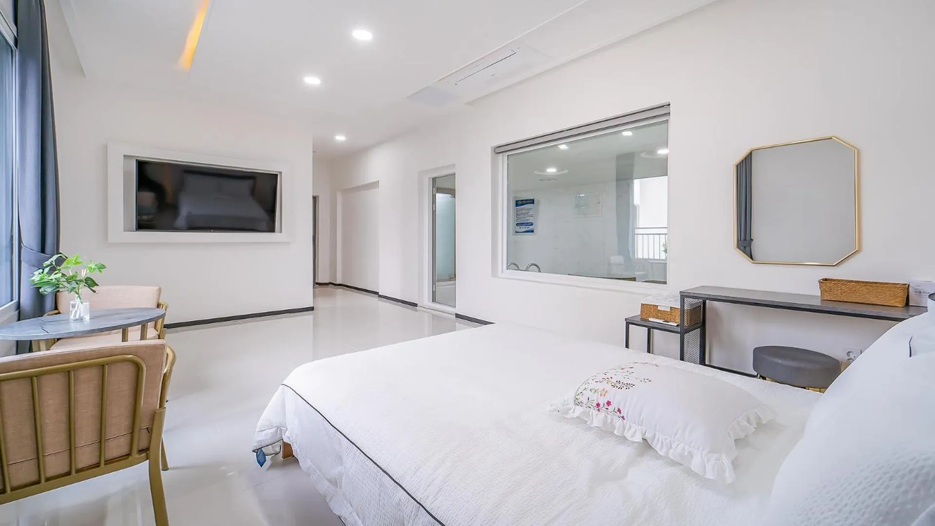 Photo of the whole room, Bed in Gapyeong Ciere Poolvilla
