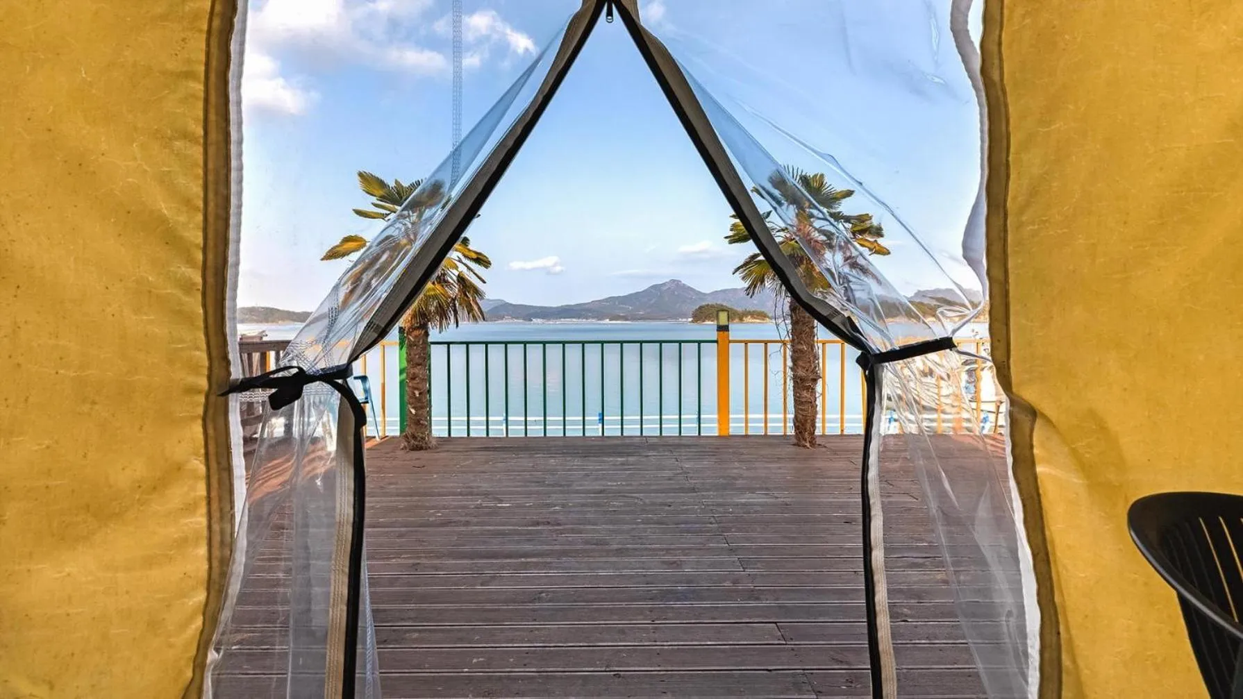 Property building in Goseong Bluebeach Pension&Glamping