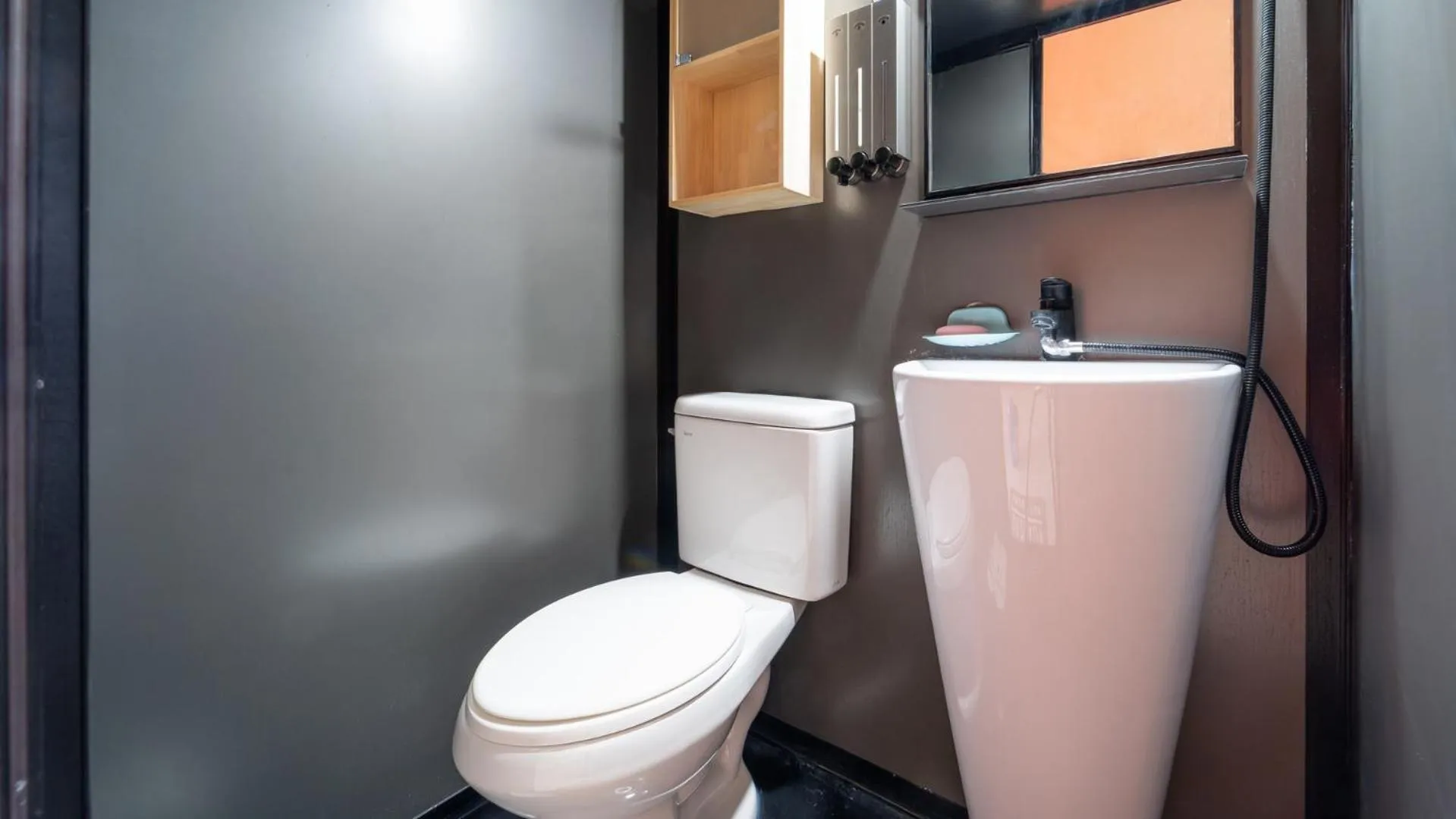 Photo of the whole room in Goseong Bluebeach Pension&Glamping