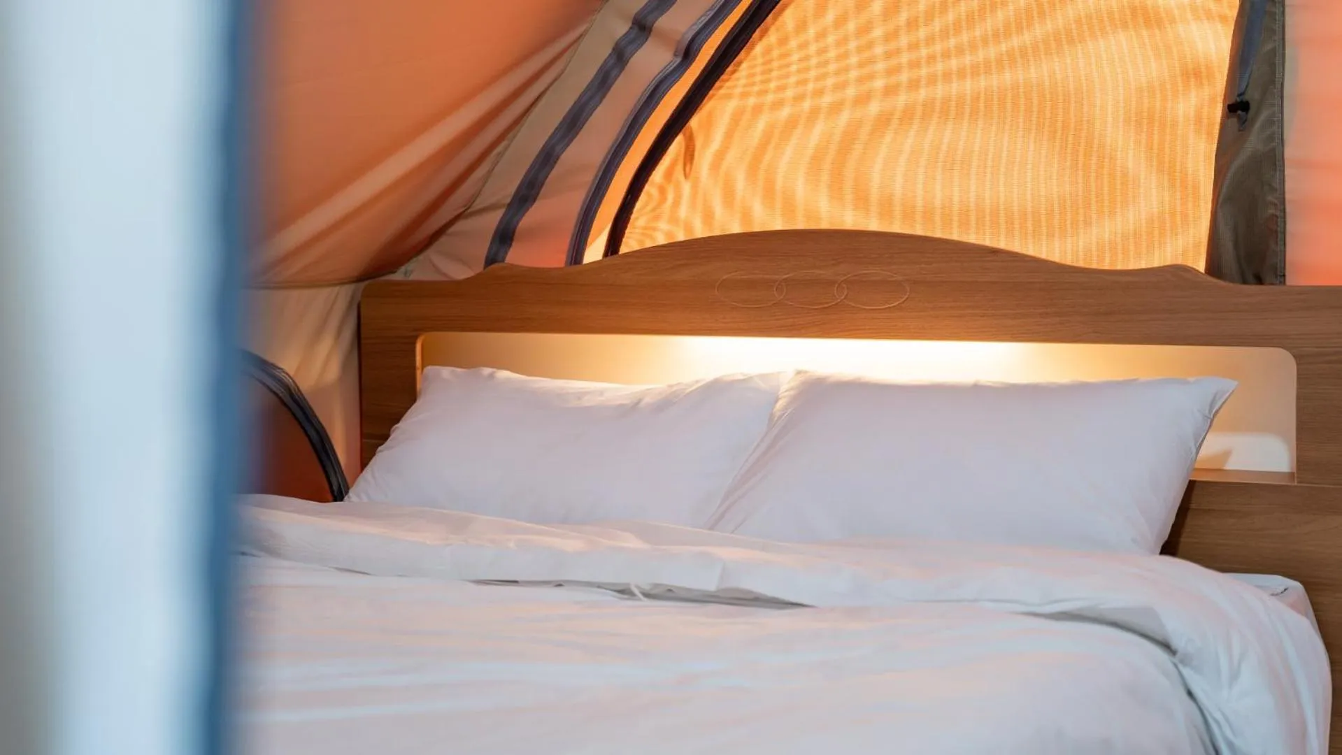 Photo of the whole room, Bed in Goseong Bluebeach Pension&Glamping