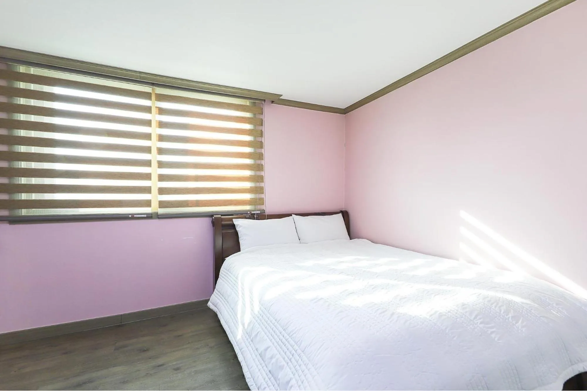 Property building, Bed in Sokcho Harmony Pension