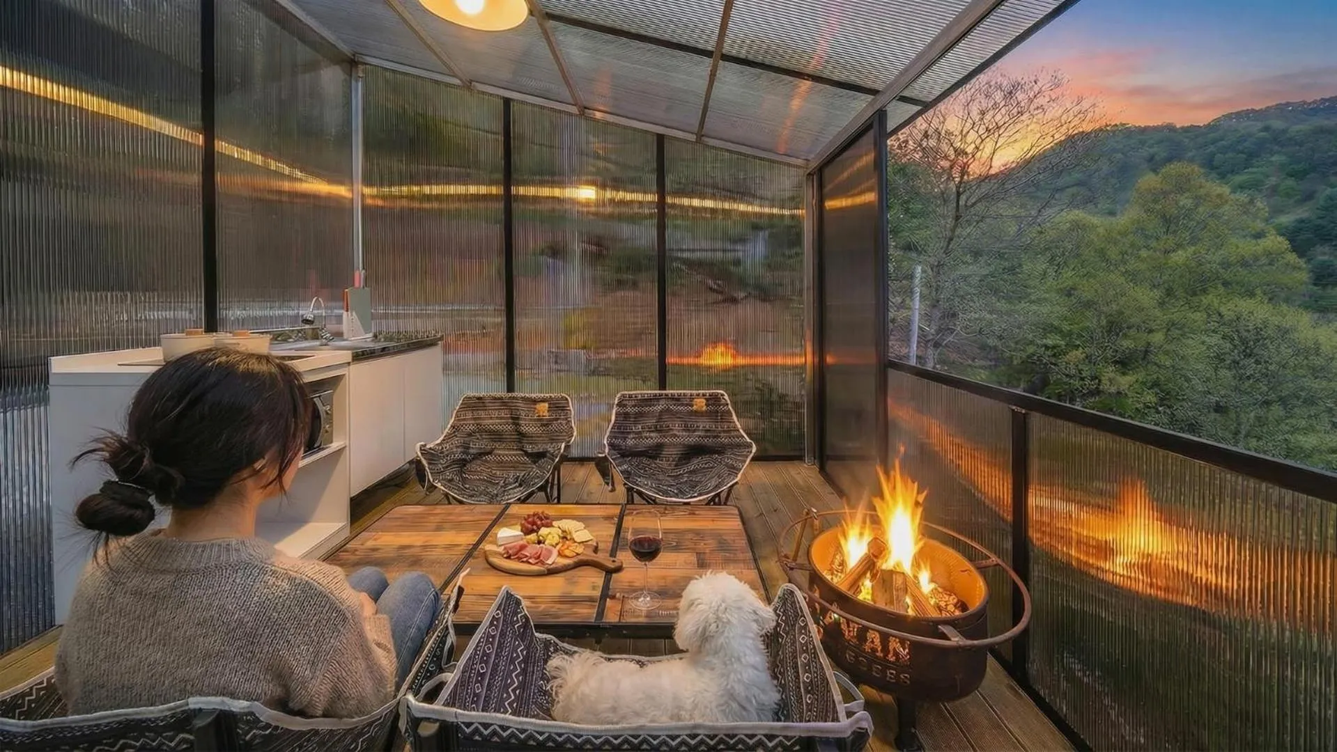 Property building in Gapyeong Ddobagi Pet & Spa Glamping