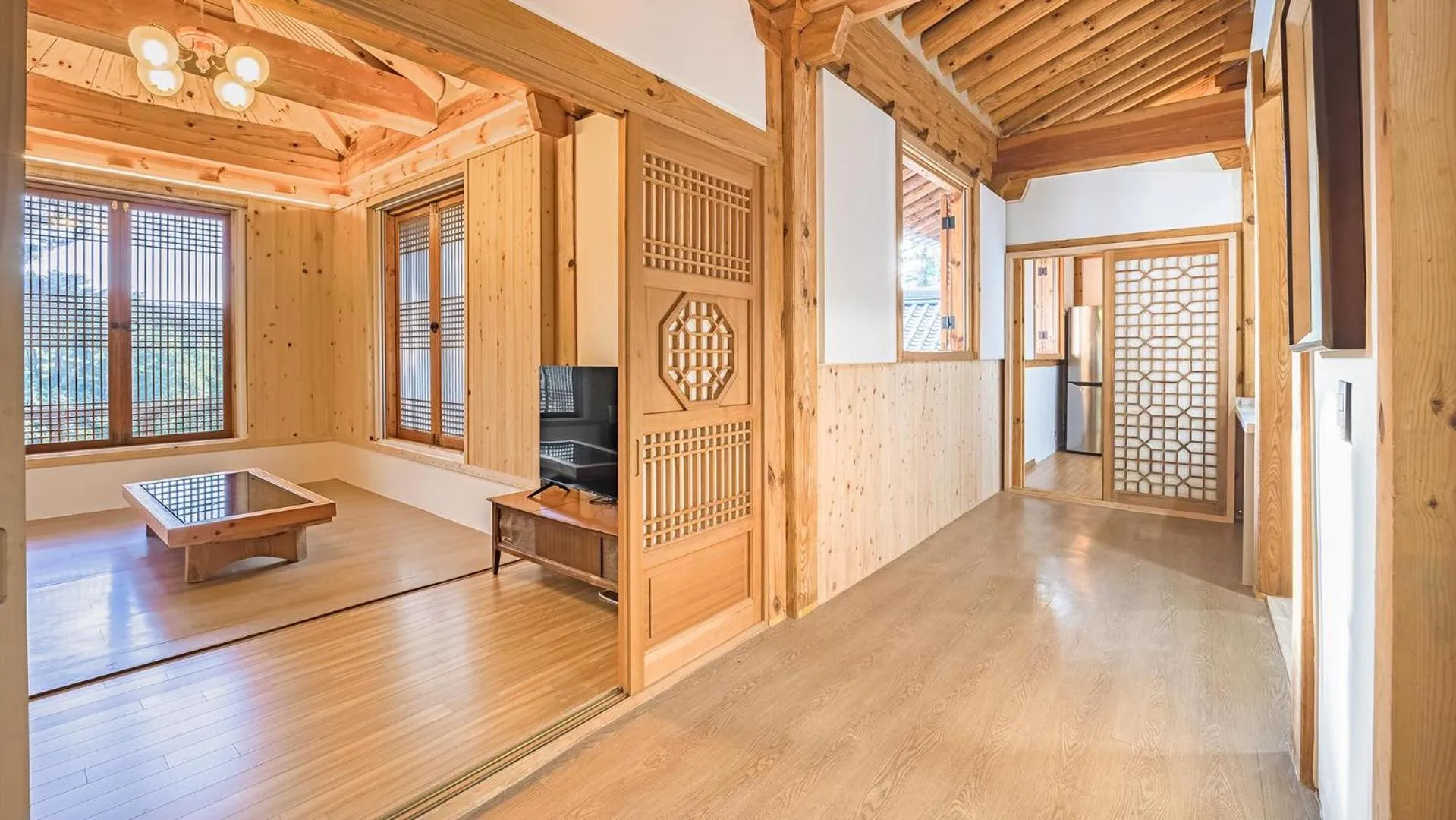 Photo of the whole room in Gangneung Booyoonok Hanok Pension