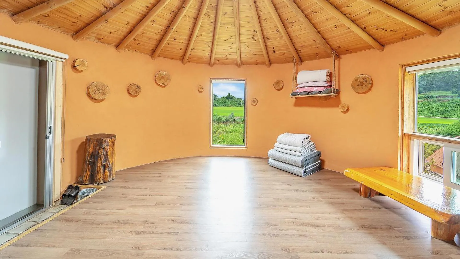 Property building in Taean Todamgil Pension