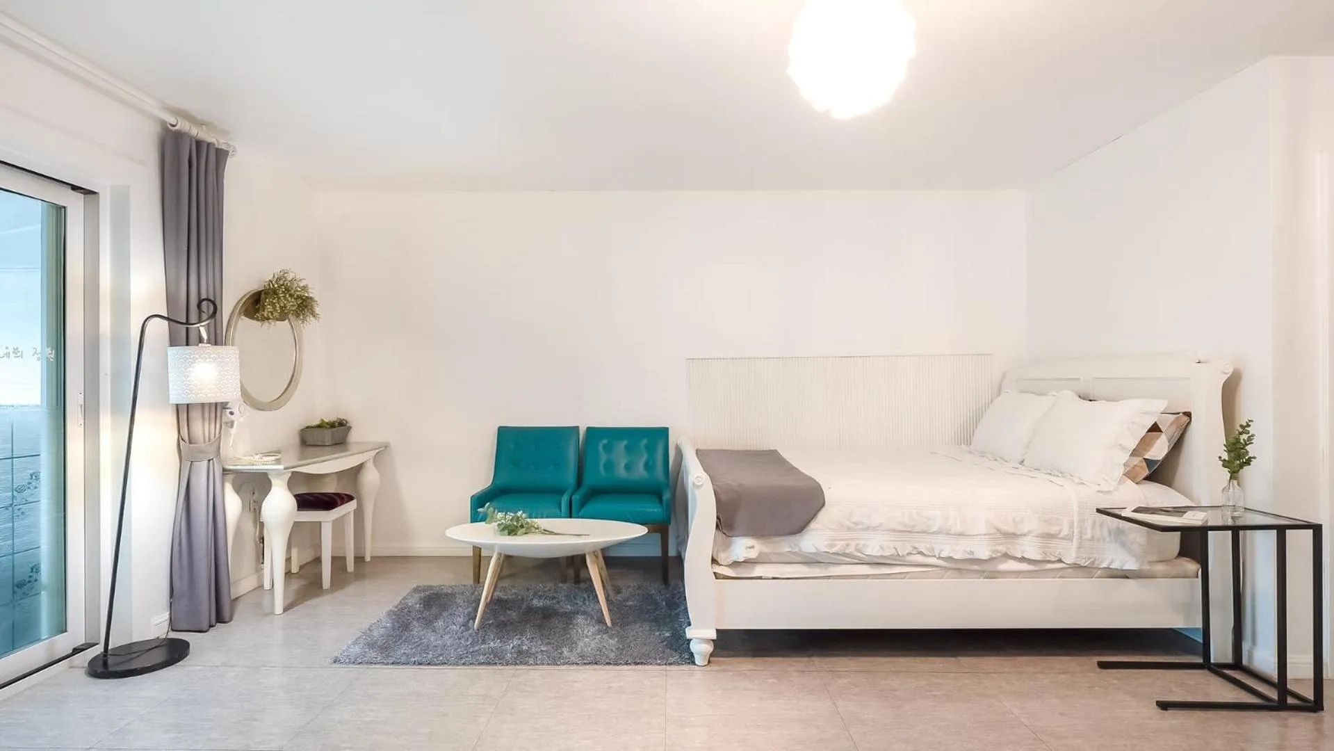 Property building, Bed in Ganghwa Giverny Spa Pension