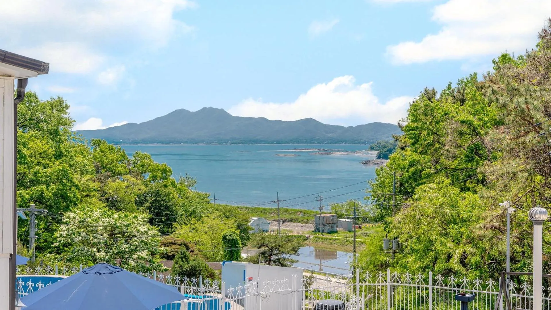 Property building in Ganghwa Giverny Spa Pension