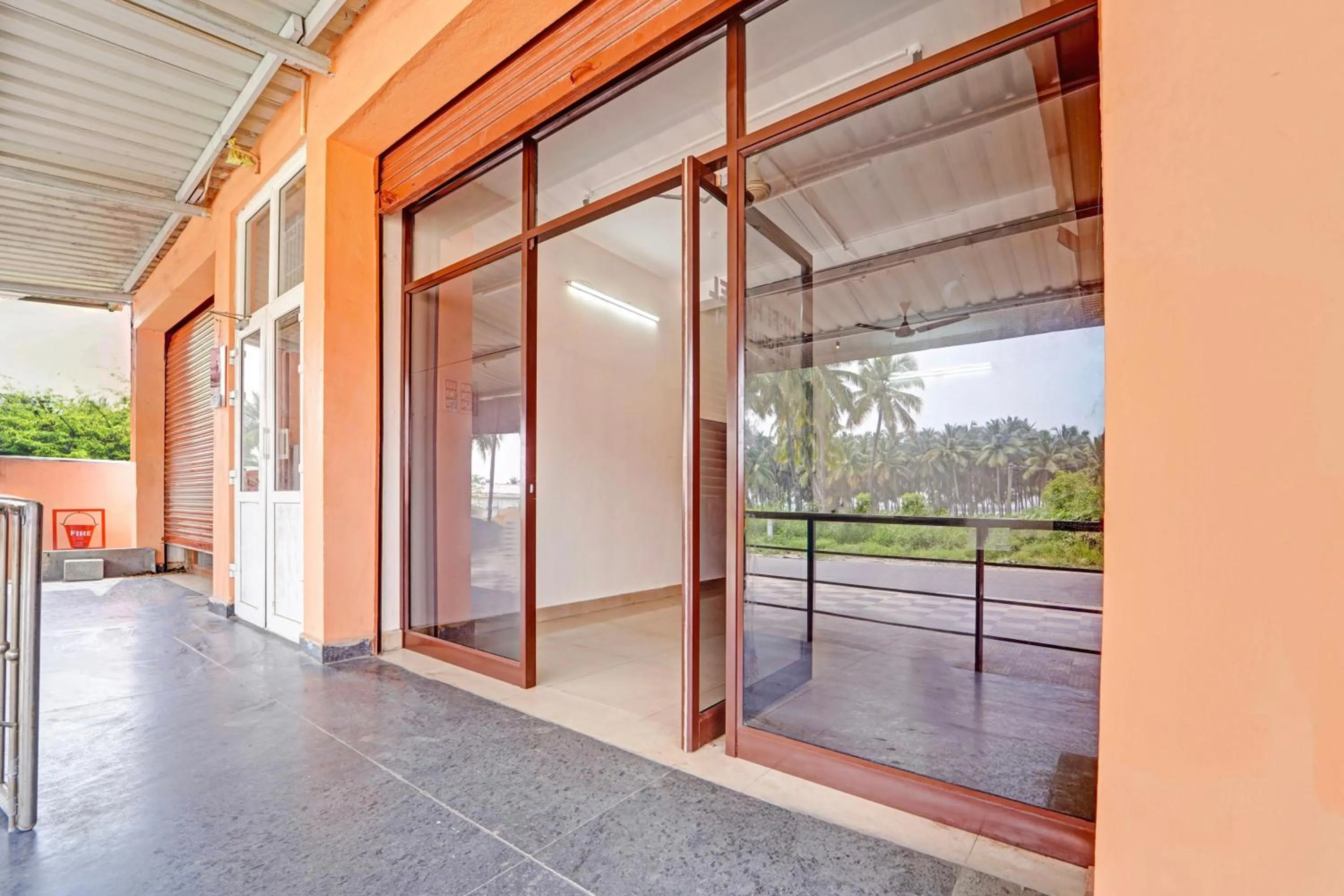 Facade/entrance in Super Hotel O Viswapuram