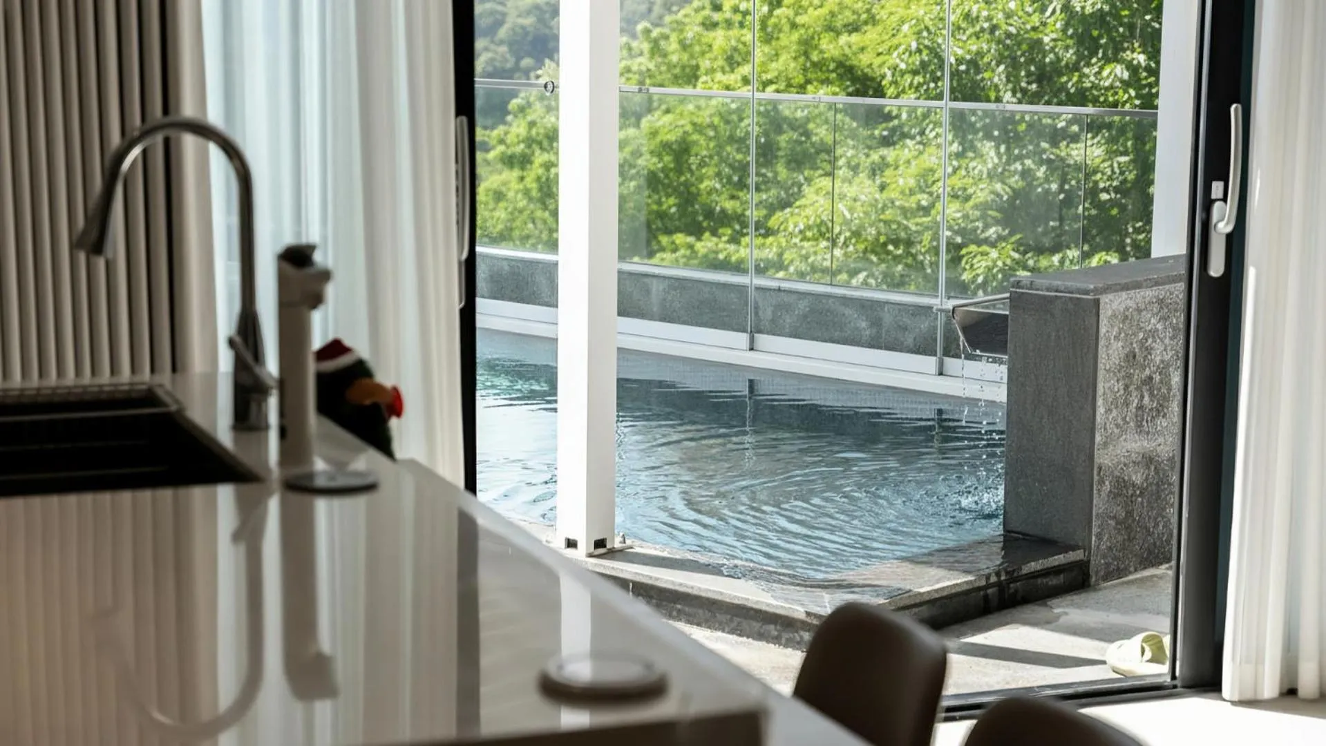 Property building in Busan nunuhouse poolvilla Pension