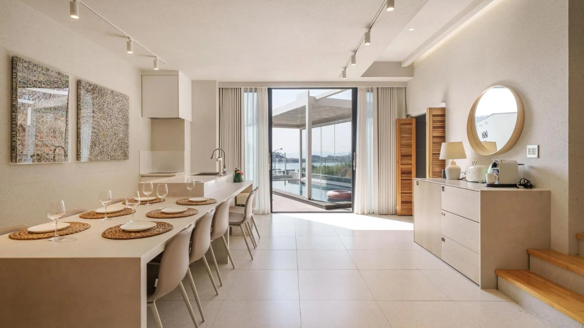 Property building in Busan nunuhouse poolvilla Pension