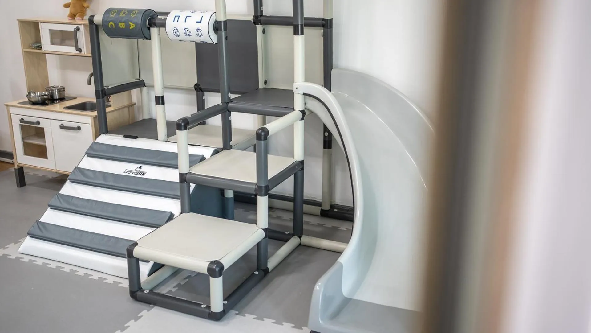 Property building in Yeosu Bebeolleh Pension