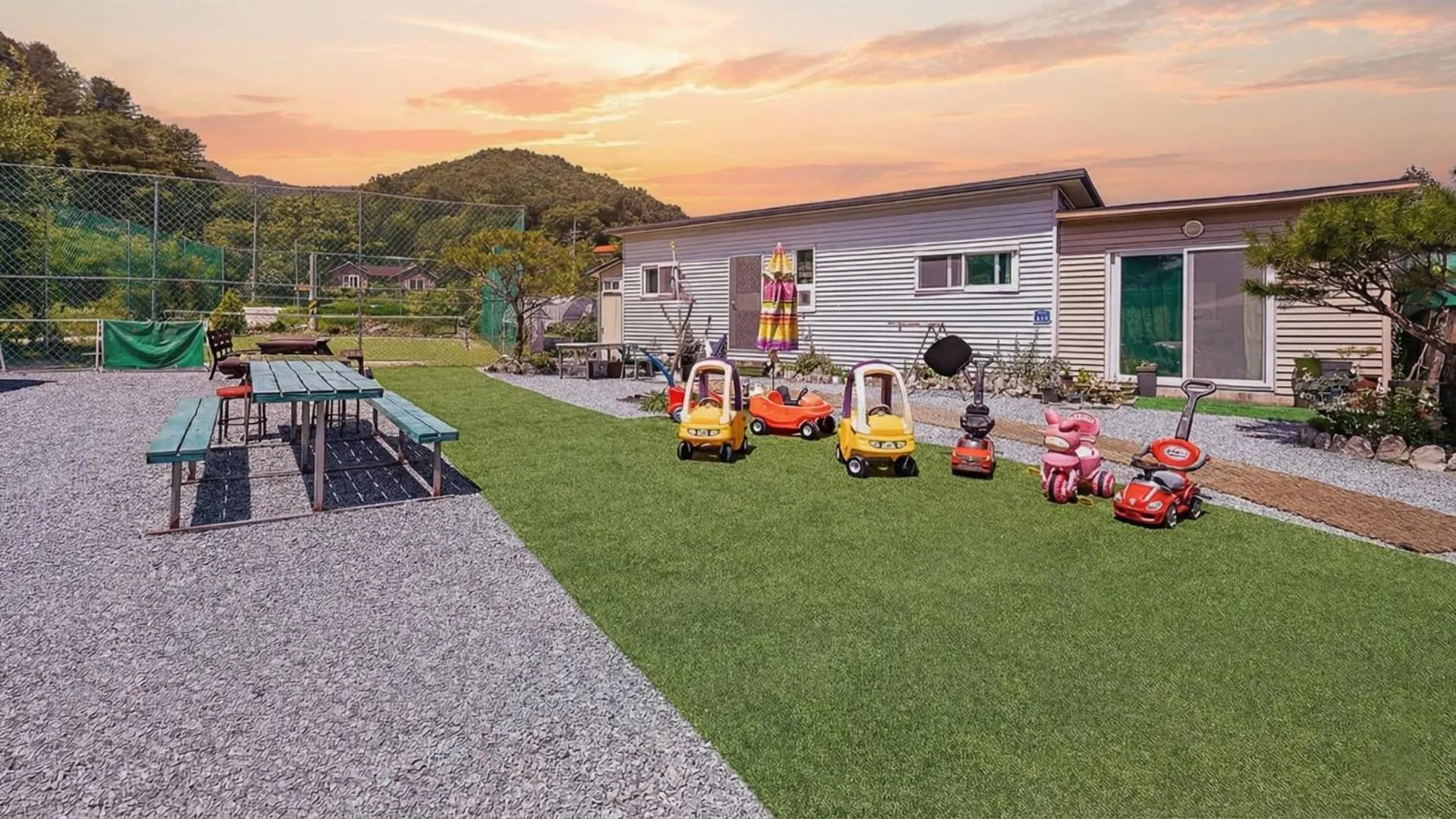 Property building in Gapyeong Maplein Pension