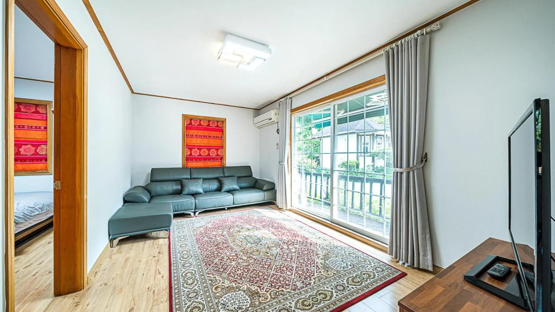 Property building in Gapyeong ojeupension