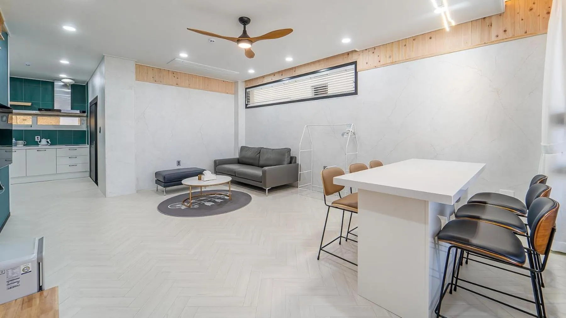 Property building in Yeosu Liposo Poolvilla