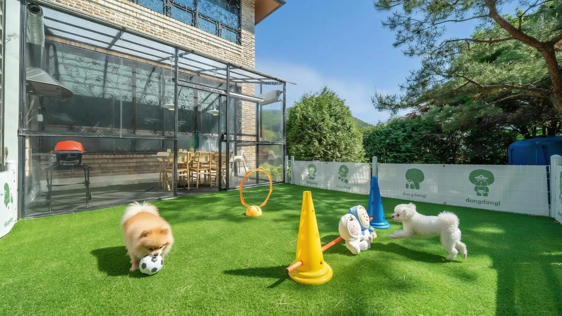 Property building in Pocheon luxjay pet Pension