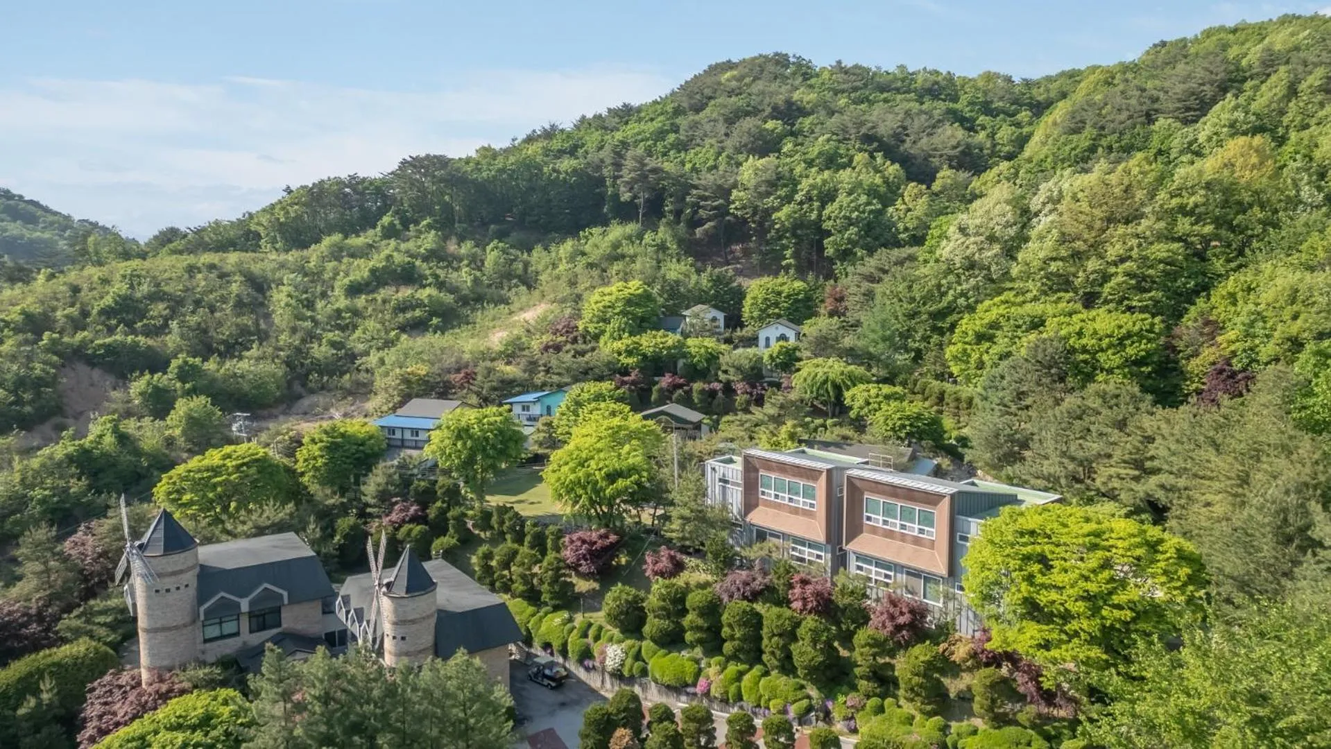 Property building in Pocheon luxjay pet Pension